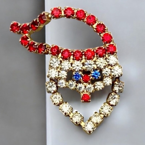 Vintage Rhinestone Santa Claus Brooch – Articulated Hat & Beard, Gold-Tone - Picture 1 of 8